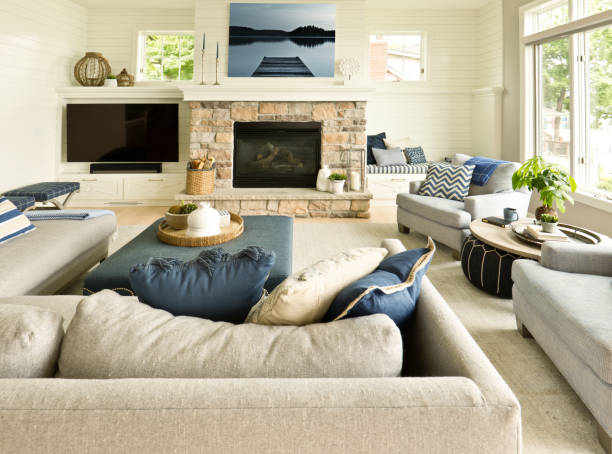 istock Modern Living Room Home Interior Design with fireplace and Television 980134566