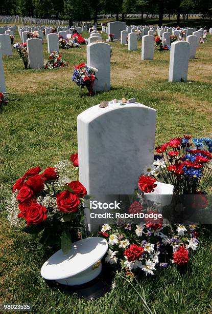 Foto de Cemitério Nacional De Arlington e mais fotos de stock de Corpo de Fuzileiros Navais dos EUA - Corpo de Fuzileiros Navais dos EUA, Primeira Guerra Mundial, Animal morto