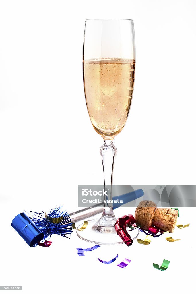 festive champanhe com noisemaker - Foto de stock de Bebida alcoólica royalty-free