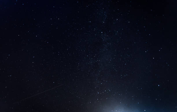 gece yıldızlara - night sky stok fotoğraflar ve resimler