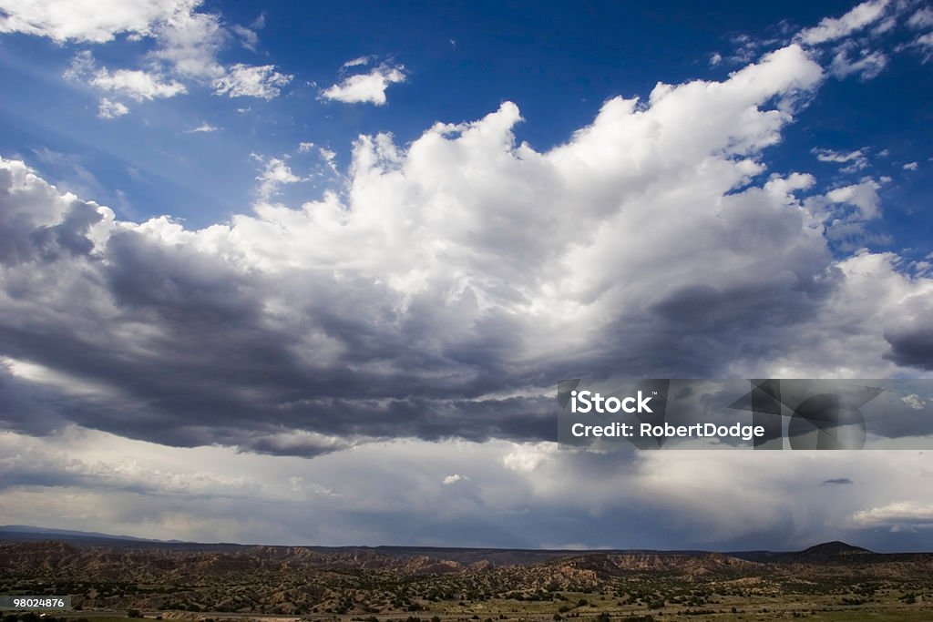 Tempesta nuvole nel deserto - Foto stock royalty-free di Ambientazione esterna