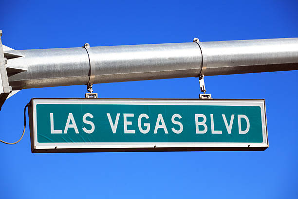 istock Las Vegas Sign 98025146