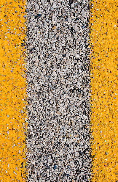 aucun avoir dépassé&nbsp;! - no passing lane photos et images de collection