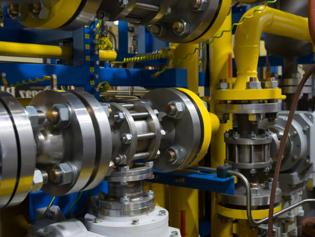 gas-dosier-station und pipeline am kraftwerk selektiven fokus - conrtol valve stock-fotos und bilder