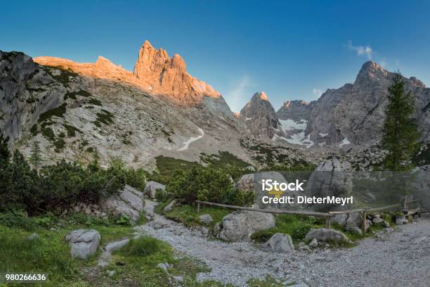 Sonnenaufgang Am Berg Hochkalter Nationalpark Berchtesgaden Stockfoto und mehr Bilder von Berg