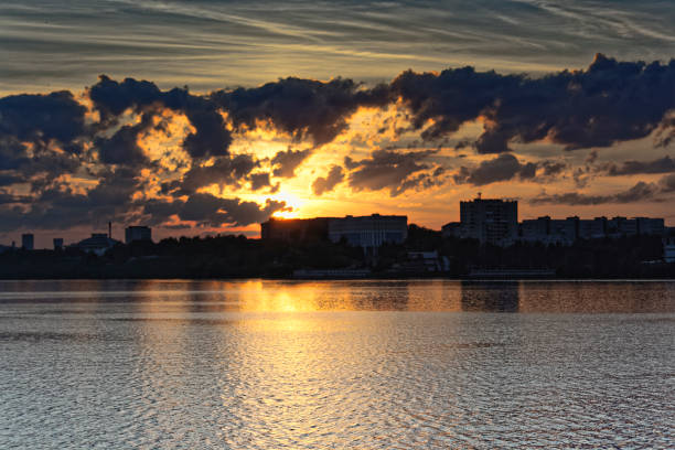 istock Sunset on the lake 980387062