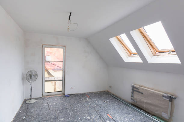 istock Empty room interior at renovation in the house 980392664