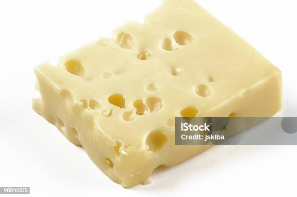 Block Von Schweizer Käse Auf Weißem Hintergrund Stockfoto und mehr Bilder von Jarlsberg-Käse - Jarlsberg-Käse, Alt, Alterungsprozess