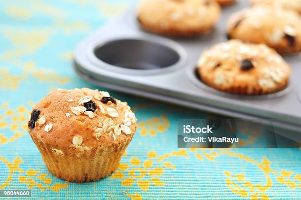 Foto de Cupcakes e mais fotos de stock de Bolinho - Bolinho, Comida, Comida Doce