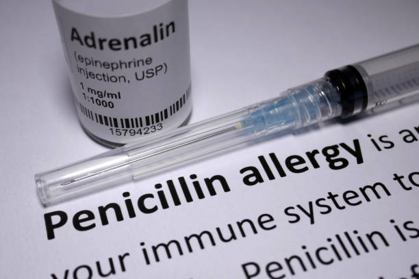 penicillin allergy anaphylactic shock - penicillin imagens e fotografias de stock