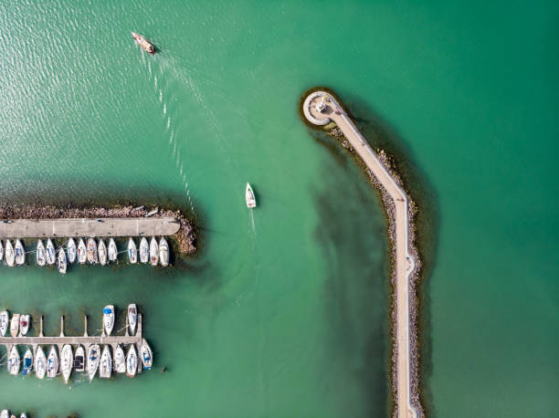 バラトン湖の白い帆船 ストックフォト