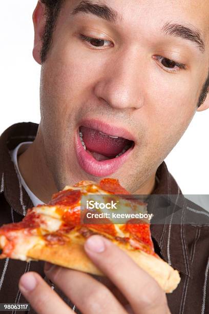 Homem Comer Pizza - Fotografias de stock e mais imagens de Adulto - Adulto, Afro-americano, Alimentação Não-saudável