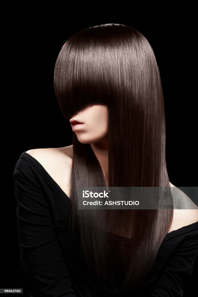 Мода Портрет молодая Красивая женщина на черном фоне - Стоковые фото 20-24 года роялти-фри