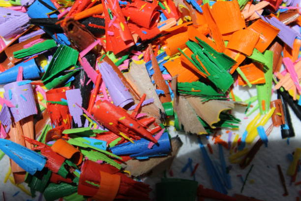 istock Lots of colored shavings pull out tip to colored pencils 980650940