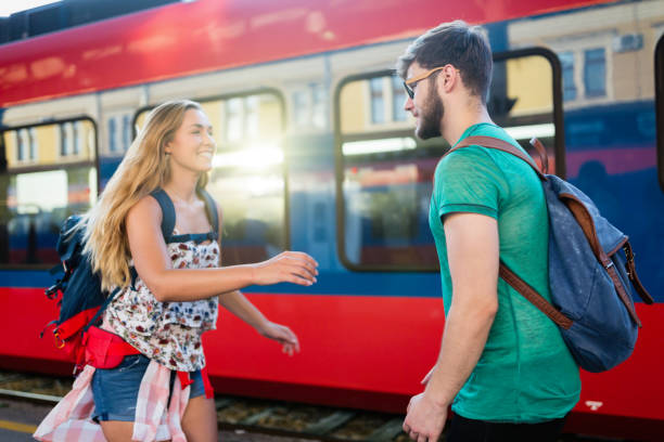 istock Couple reuinion after long separation 980669120