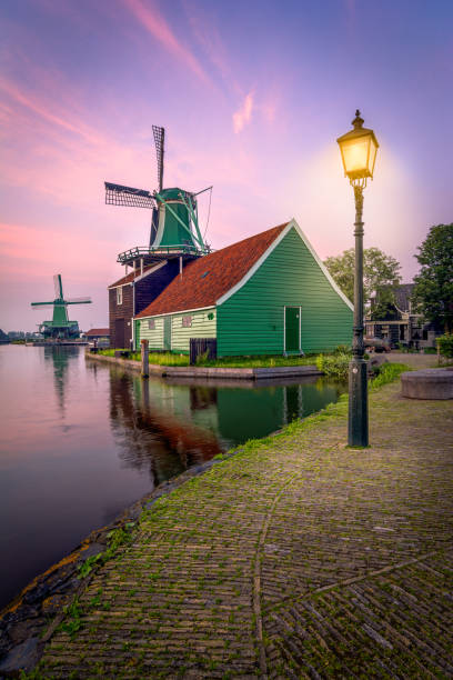 istock The Huisman Musterd Mill over at the Zaanse Schans 980698944