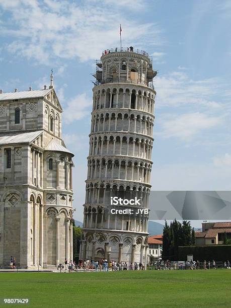 Foto de A Itália Pisa Tower e mais fotos de stock de Agosto - Agosto, Alto contraste, Arquitetura