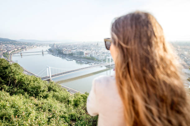 istock Woman traveling in Budapest 980856012