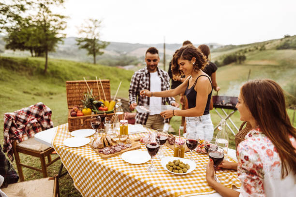 istock people happines doing a bbq in the rural countryside 980931026