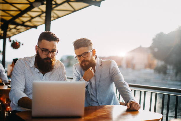 istock Doing some business in coffee shop 980985282