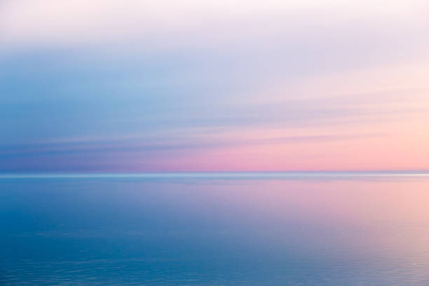 istock Idyllic seascape with pink evening color. 981000886