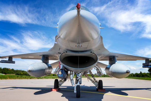 istock Military jet aircraft F-16 981057800
