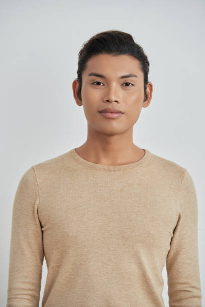 istock Attractive Filipino man 981062494