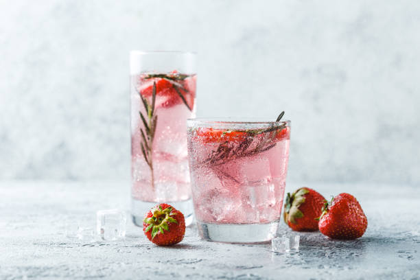 istock Strawberry and rosemary drink 981073110
