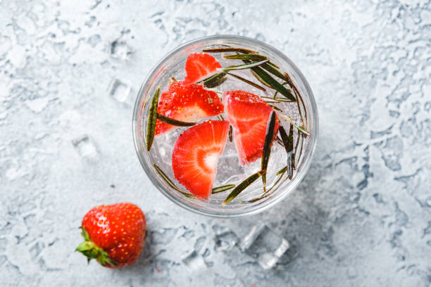 istock Strawberry and rosemary drink 981073116
