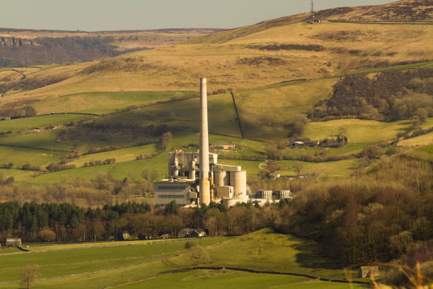 istock Breedon Hope Cement Works, The Hope Valley 981117304