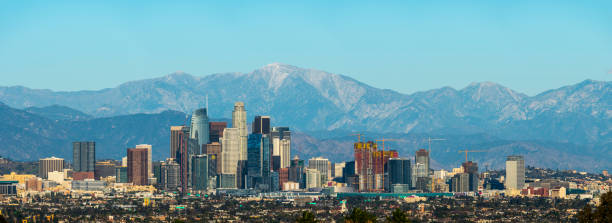 istock Los Angeles Skyline Panorama 981185668
