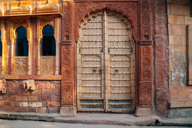 Indian Style Old House Exterior Stock Photo - Download Image Now - House,  Door, Village - iStock