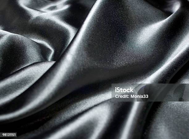 Seda Negra Foto de stock y más banco de imágenes de Brillante - Brillante, Clase alta, Color - Tipo de imagen