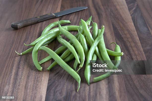 Green Beans Stock Photo - Download Image Now - Color Image, Cutting Board, Food