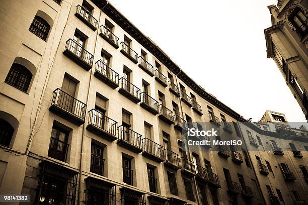Edificios De Madrid Foto de stock y más banco de imágenes de Arquitectura - Arquitectura, Arquitectura exterior, Balcón