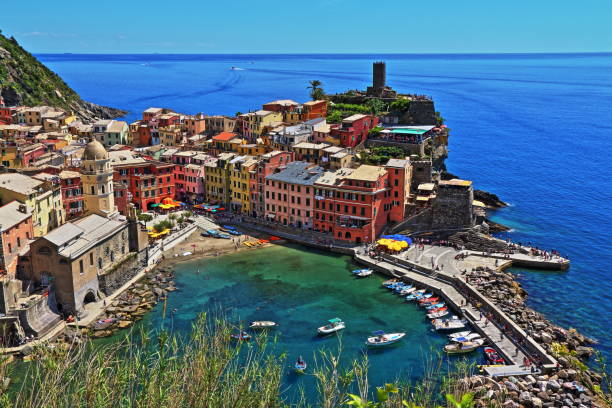 istock Vernazza, Cinque Terre, Italy 981459156