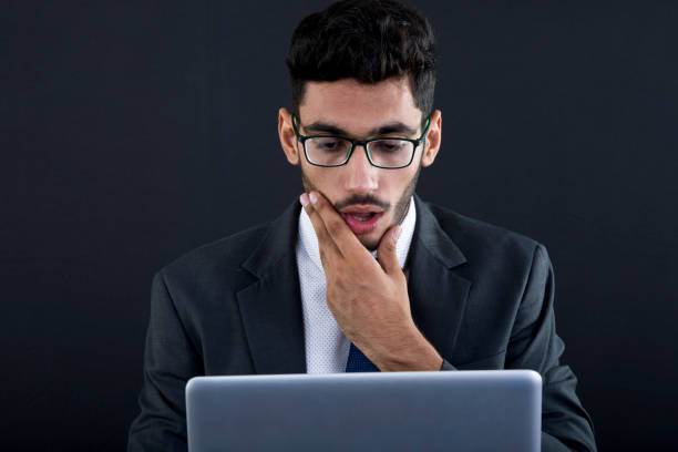 istock Worried businessman 981463644