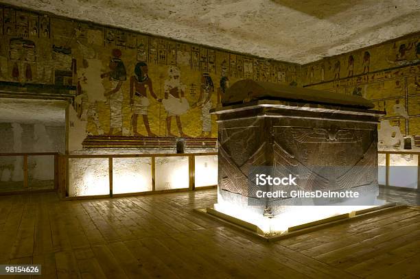 Pharaos Tomb Stockfoto und mehr Bilder von Sarkophag - Sarkophag, Ägyptische Kultur, Amenemonet