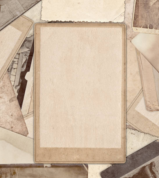 istock Vintage old photos border 981577532