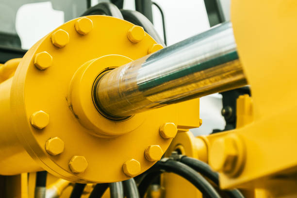istock pipes and the hydraulic system of the tractor 981598894