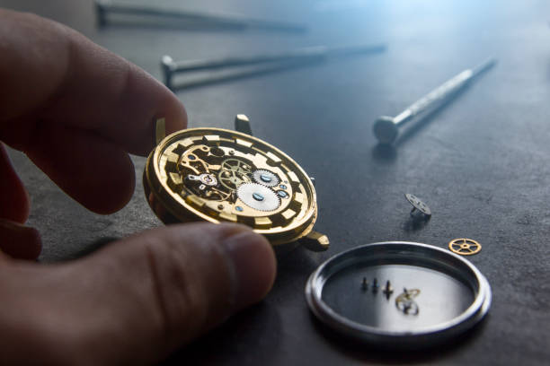istock Mechanical watch repair 981628480