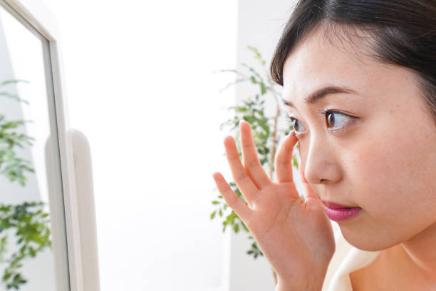 istock Woman skin care 981672310