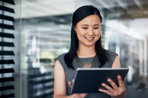 istock Efficient business is just an app away 981749048