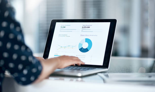 istock She's got the financial forecast right at her fingertips 981750028