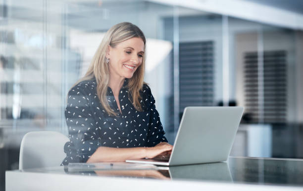 istock Positivity inspires productivity 981750132