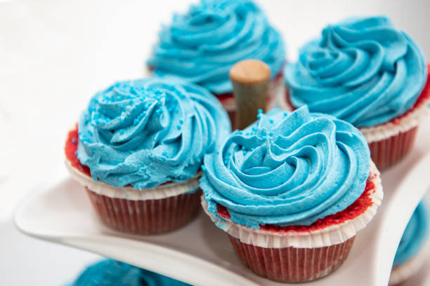 istock Fresh delicious sweet cupcakes 981778330