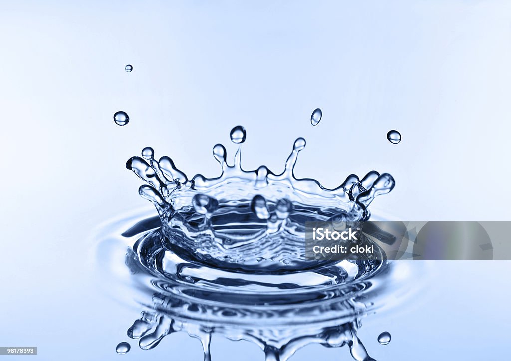 Water splash - Стоковые фото В стиле минимализма роялти-фри