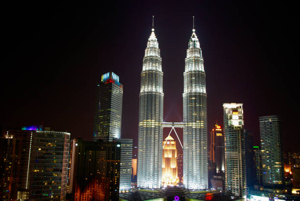 istock Petronas Twin Towers 981882676