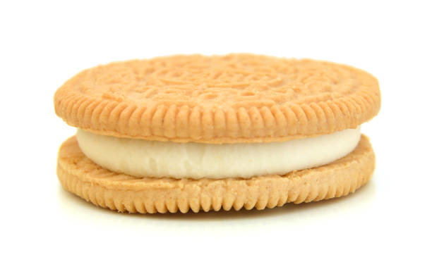 istock A neat stack of vanilla sandwich cookies 982015112
