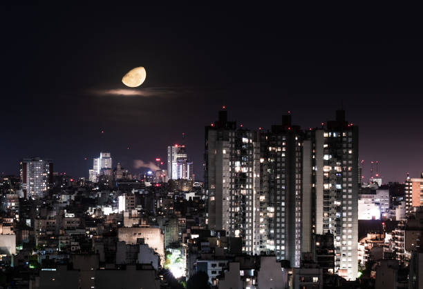 istock Moon and the city 982199260